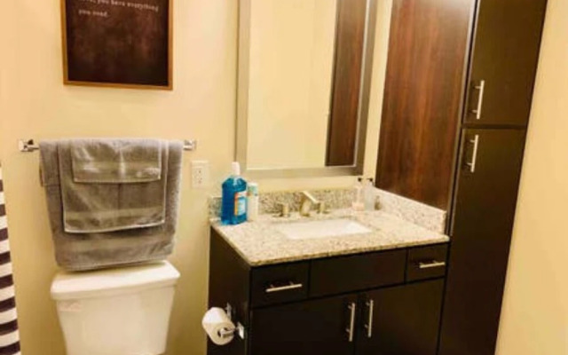 Charming Buckhead Studio