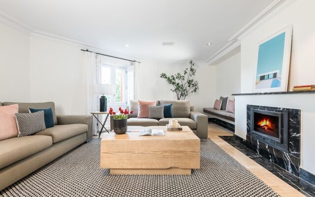 Home Club Serrano VIII