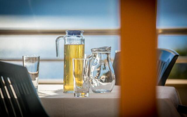 Apartments Emil Zora