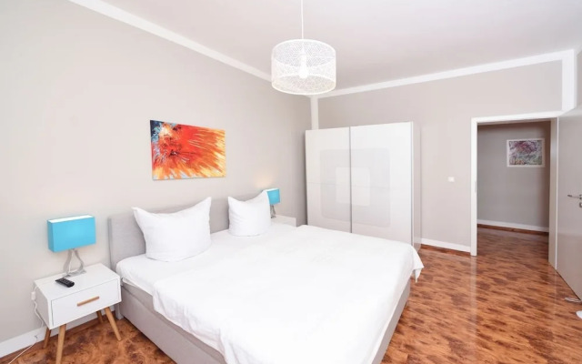 Central Sauna & Loft Apartments