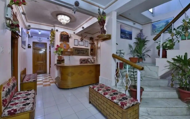 Hotel Ashish Inn