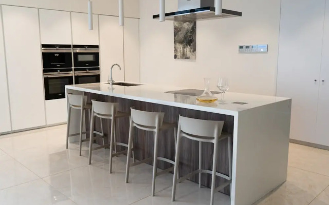 Vivo Mare Elite Luxury Home 5 Bedrooms