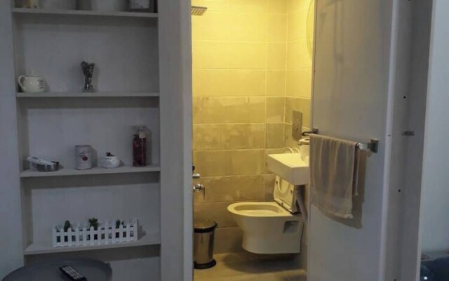 "studio In Dbayeh In A Prime Location, Wifi, 38sqm"