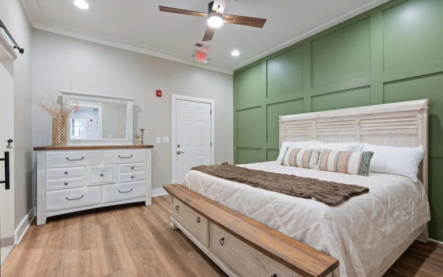 Carters Court Grand Escape