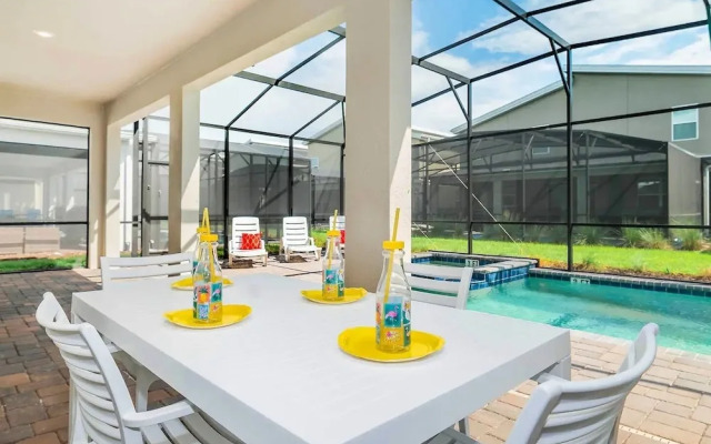 Tvpm 2858bd sl 8 Bedroom Home by RedAwning