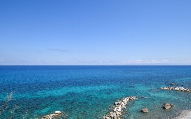 Amazing Apartment in Briatico With Wifi and 2 Bedrooms