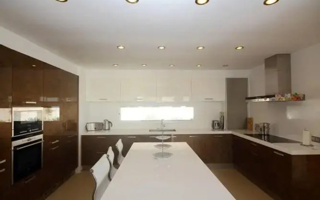 Villa Beaton