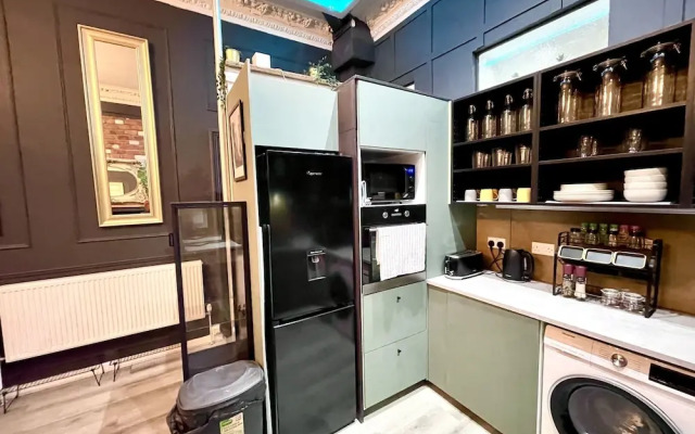 Stunning and Modern Apartment in Liverpool