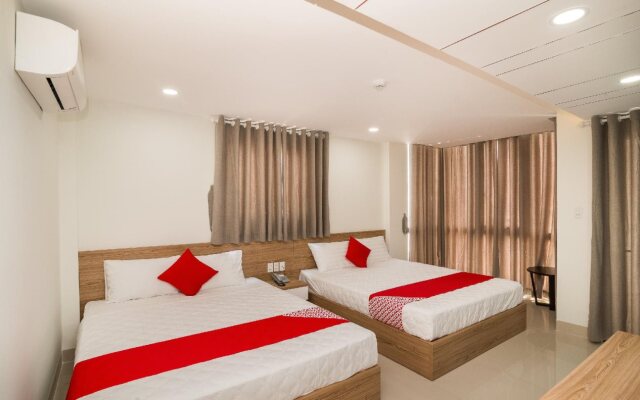 Tam Quy Hotel by OYO Rooms