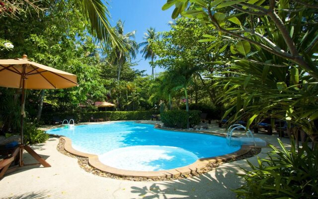 Sunrise Tropical Resort