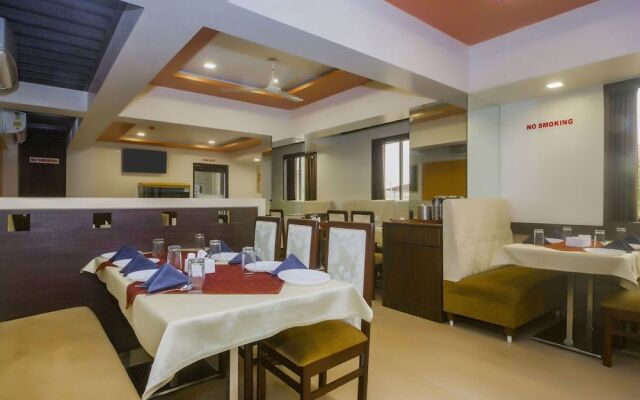 OYO 22086 Hotel Park View