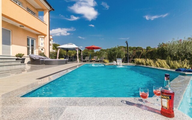 Beautiful Home in Pula With Sauna, Wifi and 5 Bedrooms