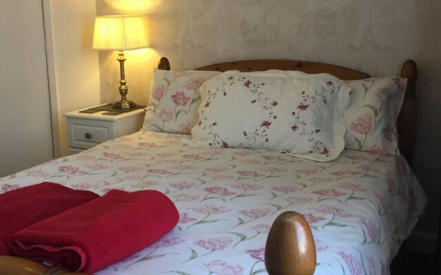 Whitecliff Guesthouse