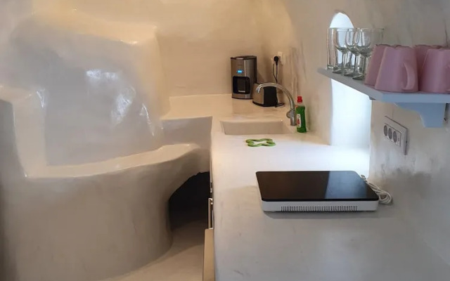 Nefeli Traditional Cave Houses