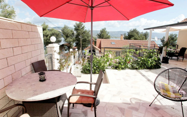 Apartments Jozo