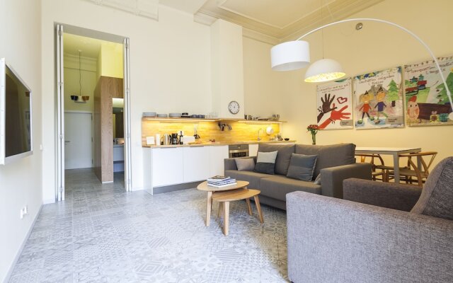 Uma Suites Pau Claris Barcelona