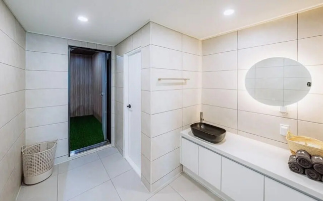 M Stay Pool Villa