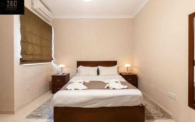 Luxury APT with HOT TUB & BBQ with Valletta views by 360 Estates