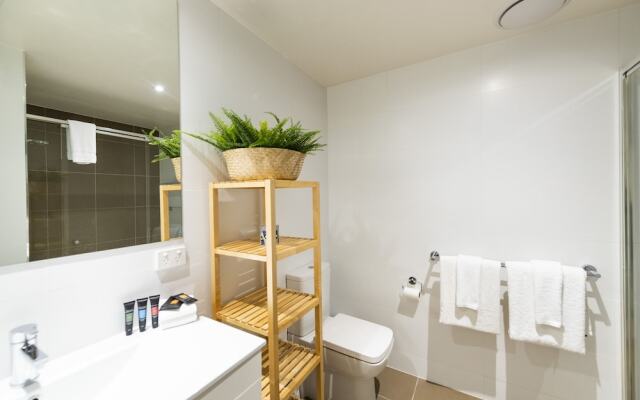 Accommodate Canberra - Envy