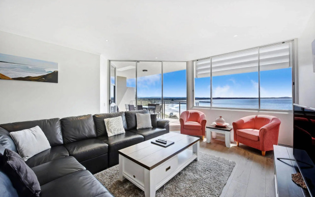 Sandcastle Apartments