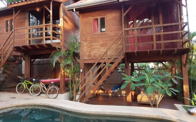 The Beach Bungalows Tamarindo B&B