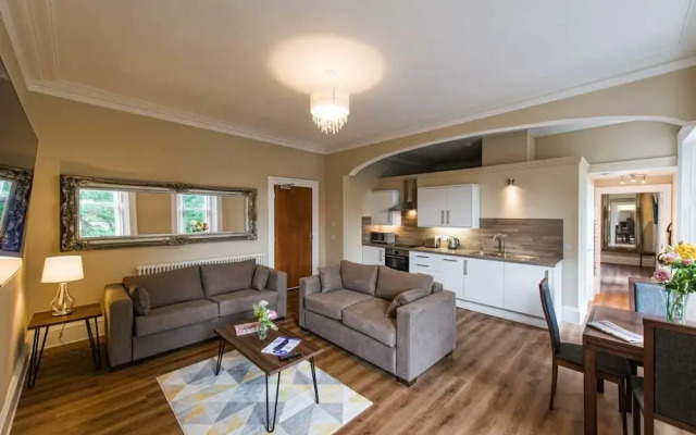 Rosedene Highland House - Emperor Apartment 6