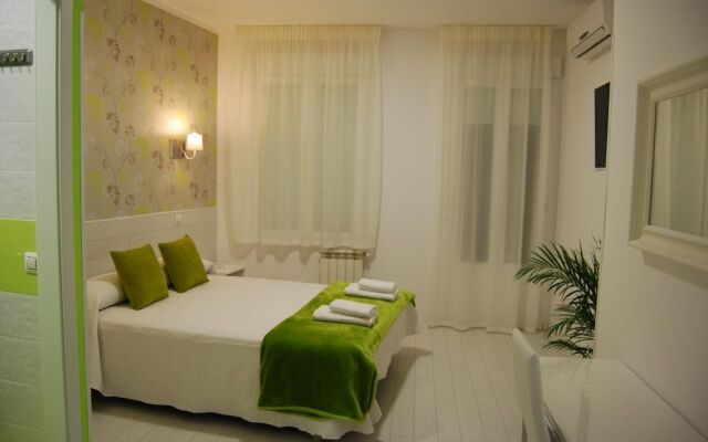 Hostal Petite Maman