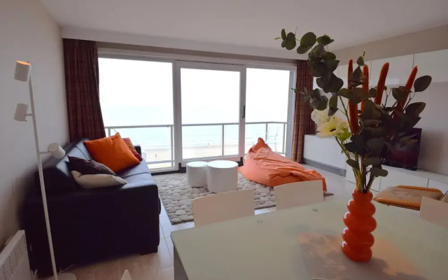 Coastal Apartment in Middelkerke Steps From the Sea