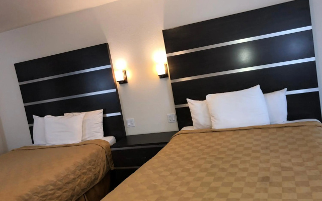 Cedar Inn & Suites