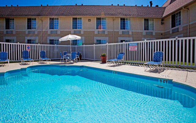 Baymont Inn & Suites by Wyndham Braselton