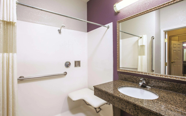 La Quinta Inn & Suites by Wyndham Gainesville