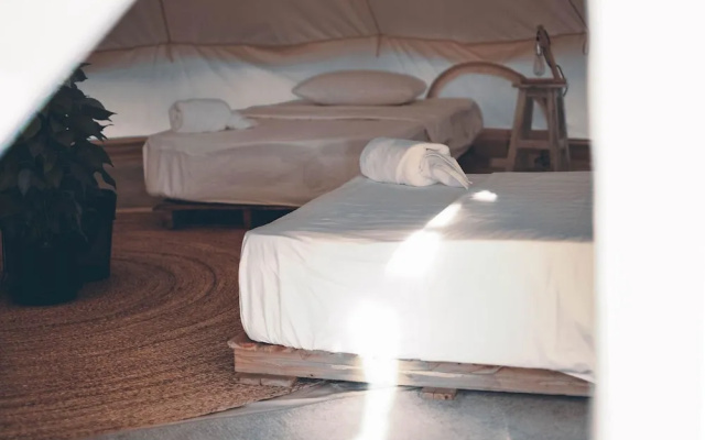Roost Glamping