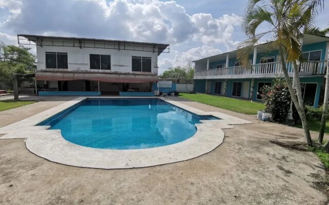 OYO Hotel Cedros & Spa