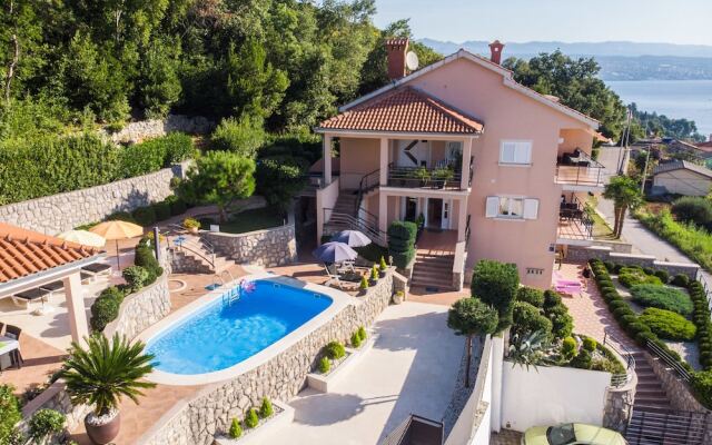 Apartments Villa Adore