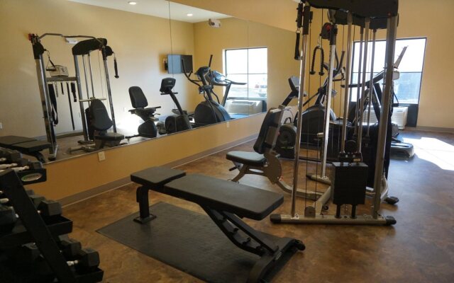 Cobblestone Hotel & Suites - Newton