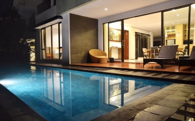 Ohara City View 5BR Villa with a Private Pool