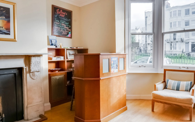 Gullivers Hotel - B&B - фото 2