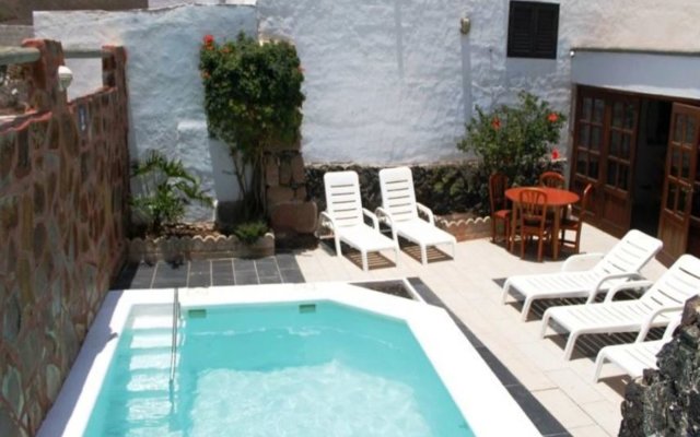 Villa in Lanzarote - 104378 by MO Rentals