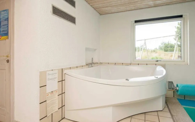 9 Person Holiday Home in Blavand