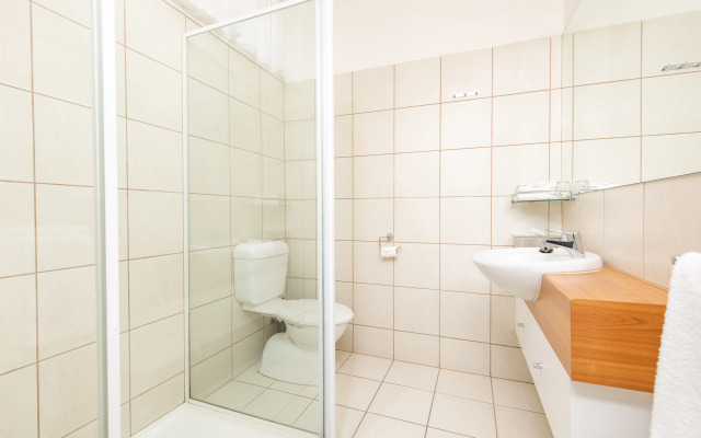 Comfort Inn Deakin Palms