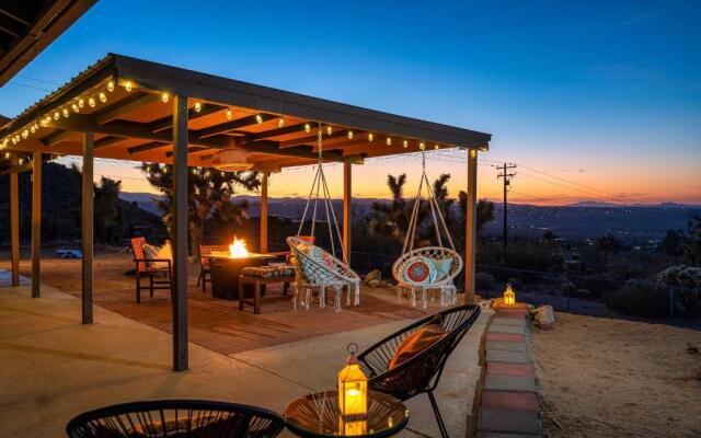 The Full Moon, Joshua Tree: Hot Tub, Sauna, Views