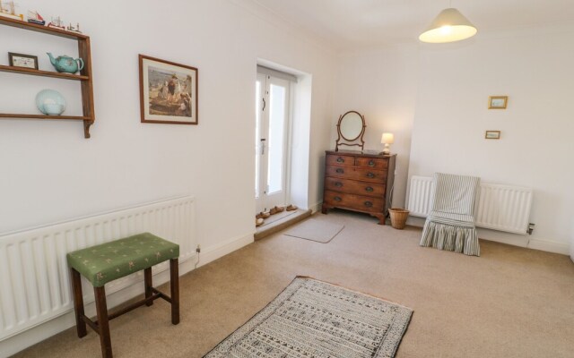 7 Ivy Terrace