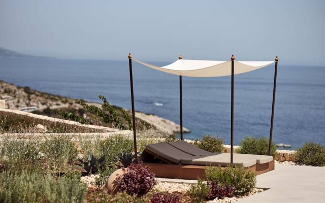 Rebek Luxury Villas & Suites