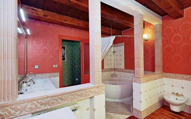 Luxor Domus Trastevere