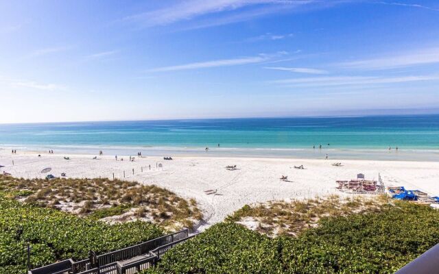 Siesta Breakers on Crescent Beach