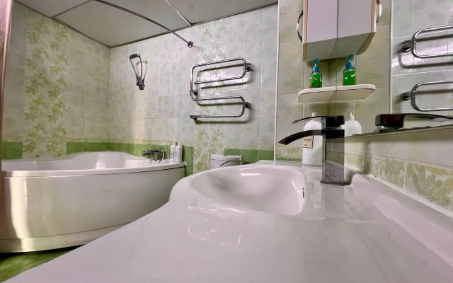 Риконе на улице Максима Горького