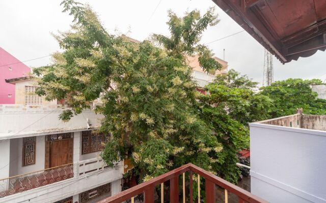 OYO 24169 Hotel Aiswariyam