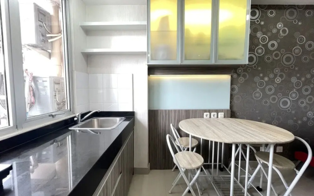 Comfy 2Br With Sofa Bed At Sudirman Suites Bandung Apartment