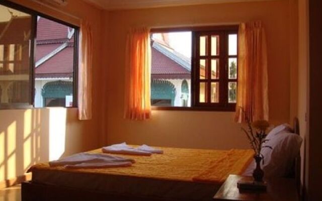 Prohm Roth Guesthouse