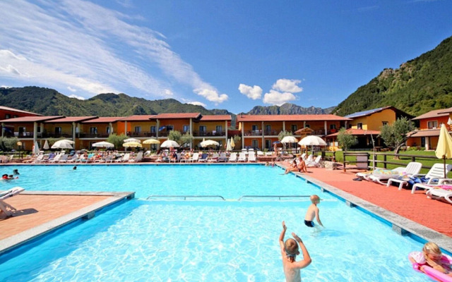 Holiday Home in Tremosine With Pool, Sauna, Garden, Terrace